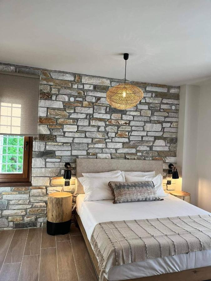 Peri Elxis Luxury Suites Mourésion Екстериор снимка