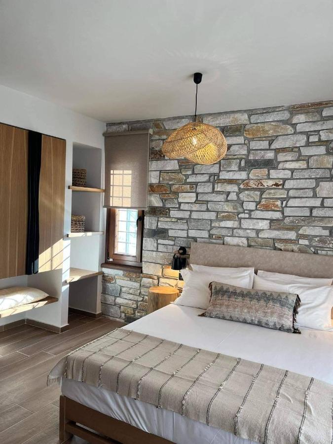 Peri Elxis Luxury Suites Mourésion Екстериор снимка