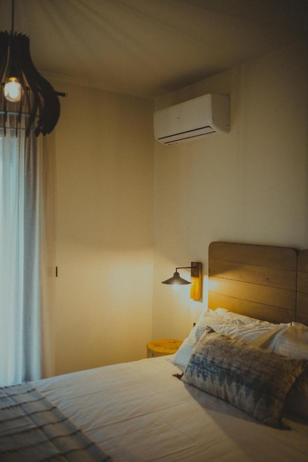Peri Elxis Luxury Suites Mourésion Екстериор снимка