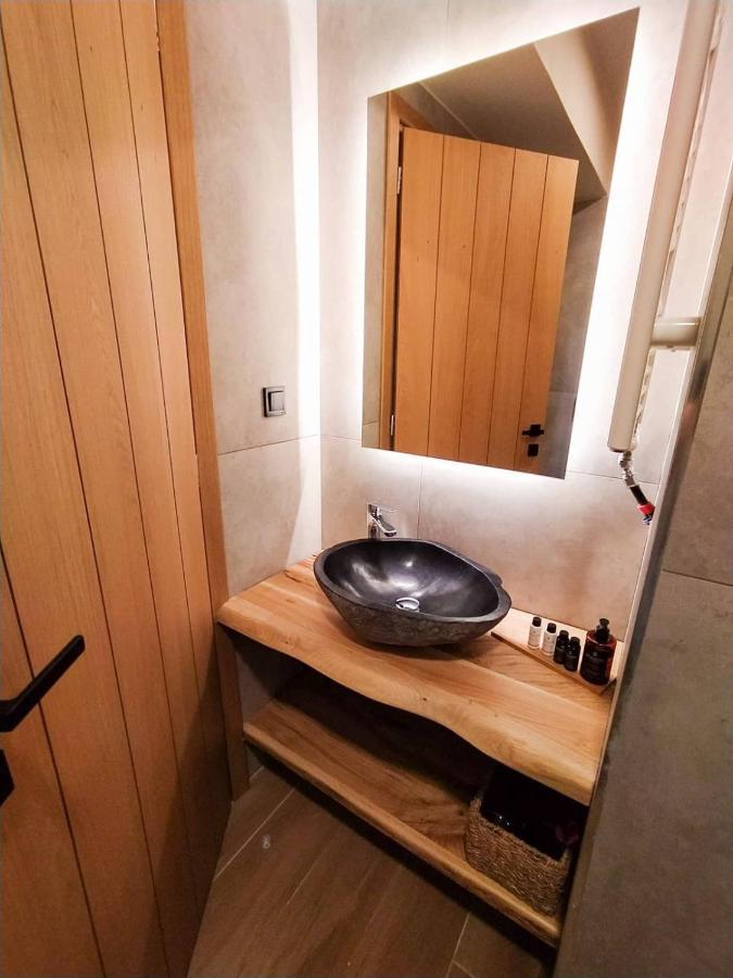 Peri Elxis Luxury Suites Mourésion Екстериор снимка